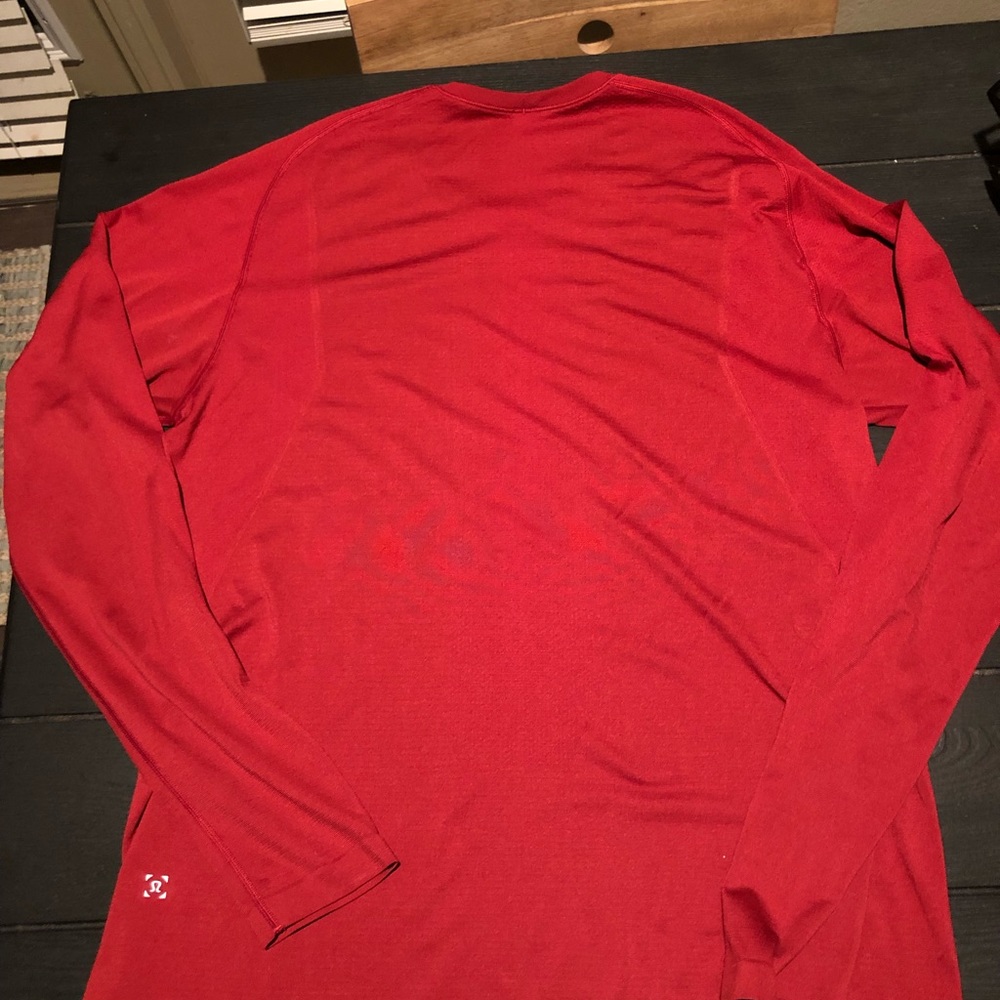 Lululemon Long Sleeve Shirt - Metal Vent Tech